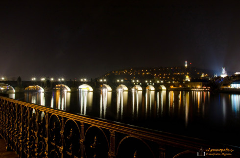 Карлов мост ночью