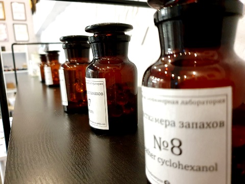 Otkrytaya-parfyumernaya-laboratoriya-11