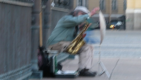 Саксофонист на Дворцовой площади
